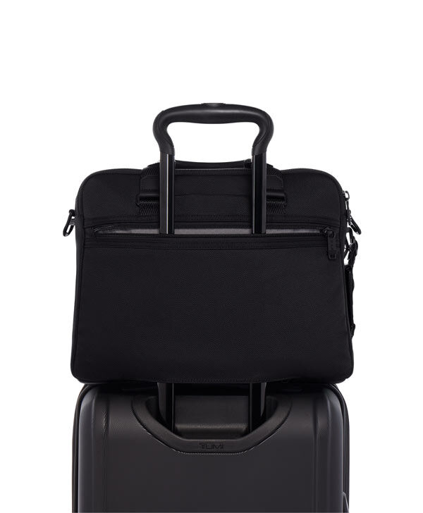TUMI