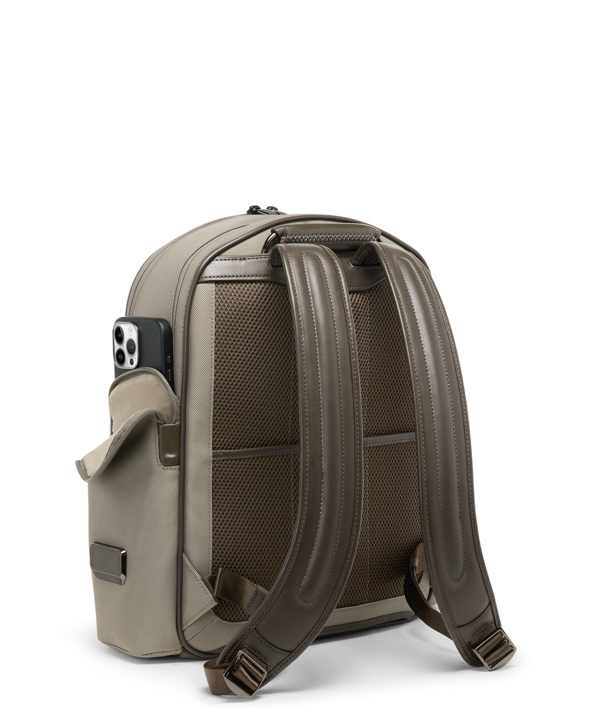Arrive Collection | TUMI