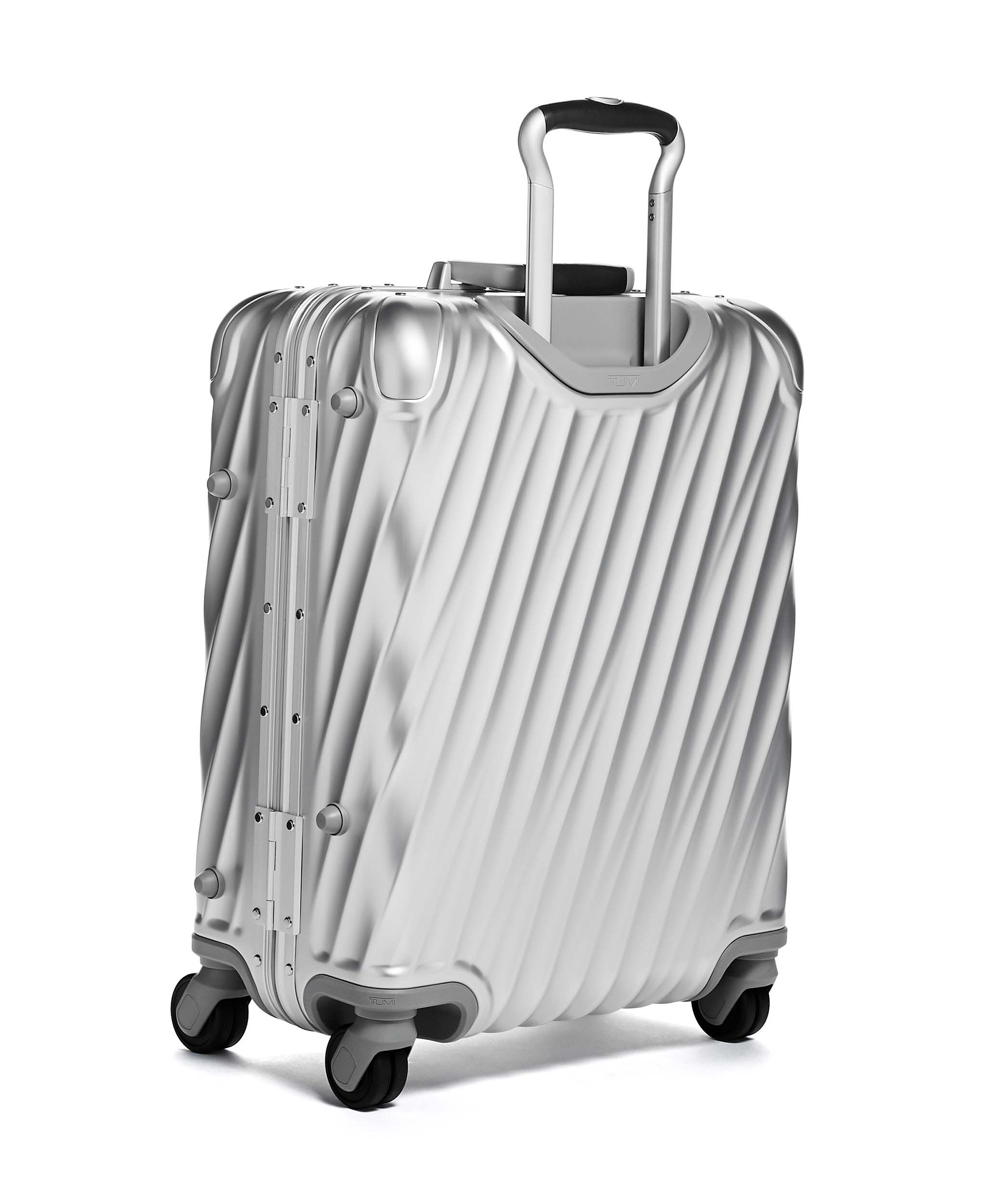 19 Degree Aluminium Continental Carry On 56 cm TUMI Finland