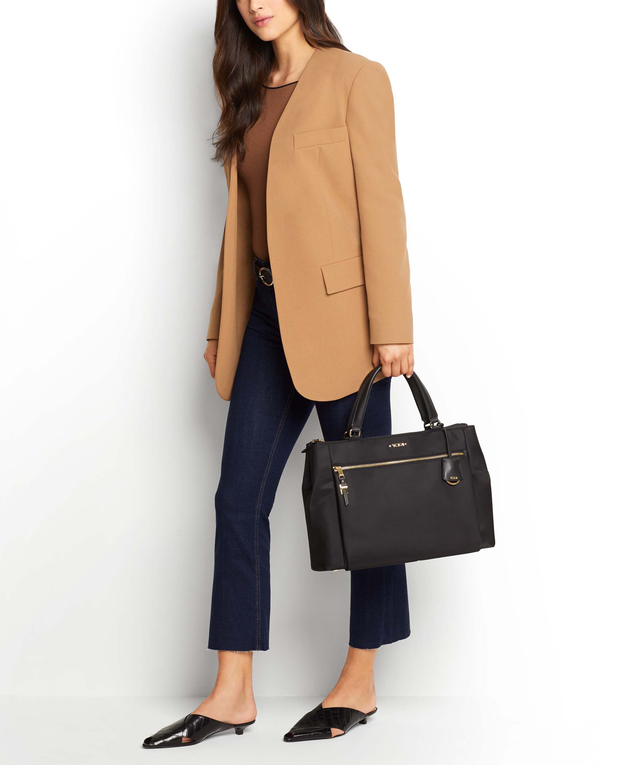 Tumi q tote outlet clearance