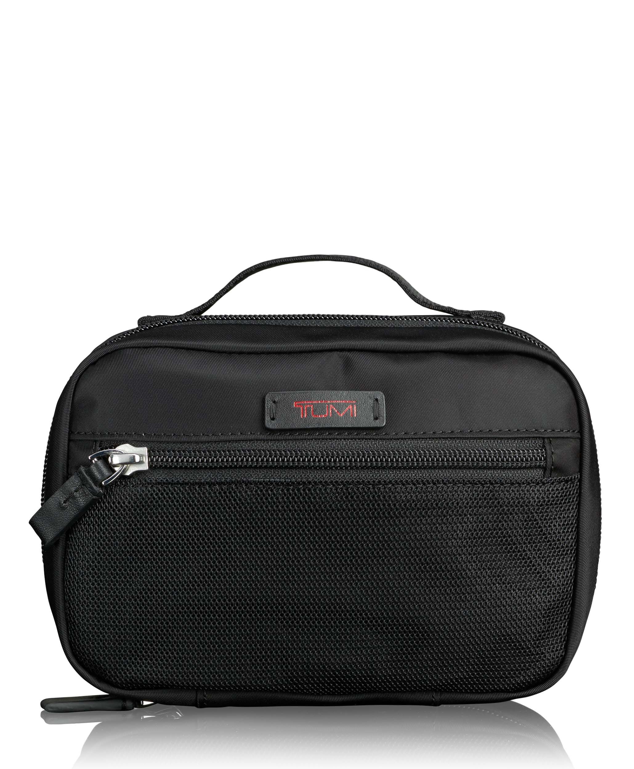 tumi toiletry kit