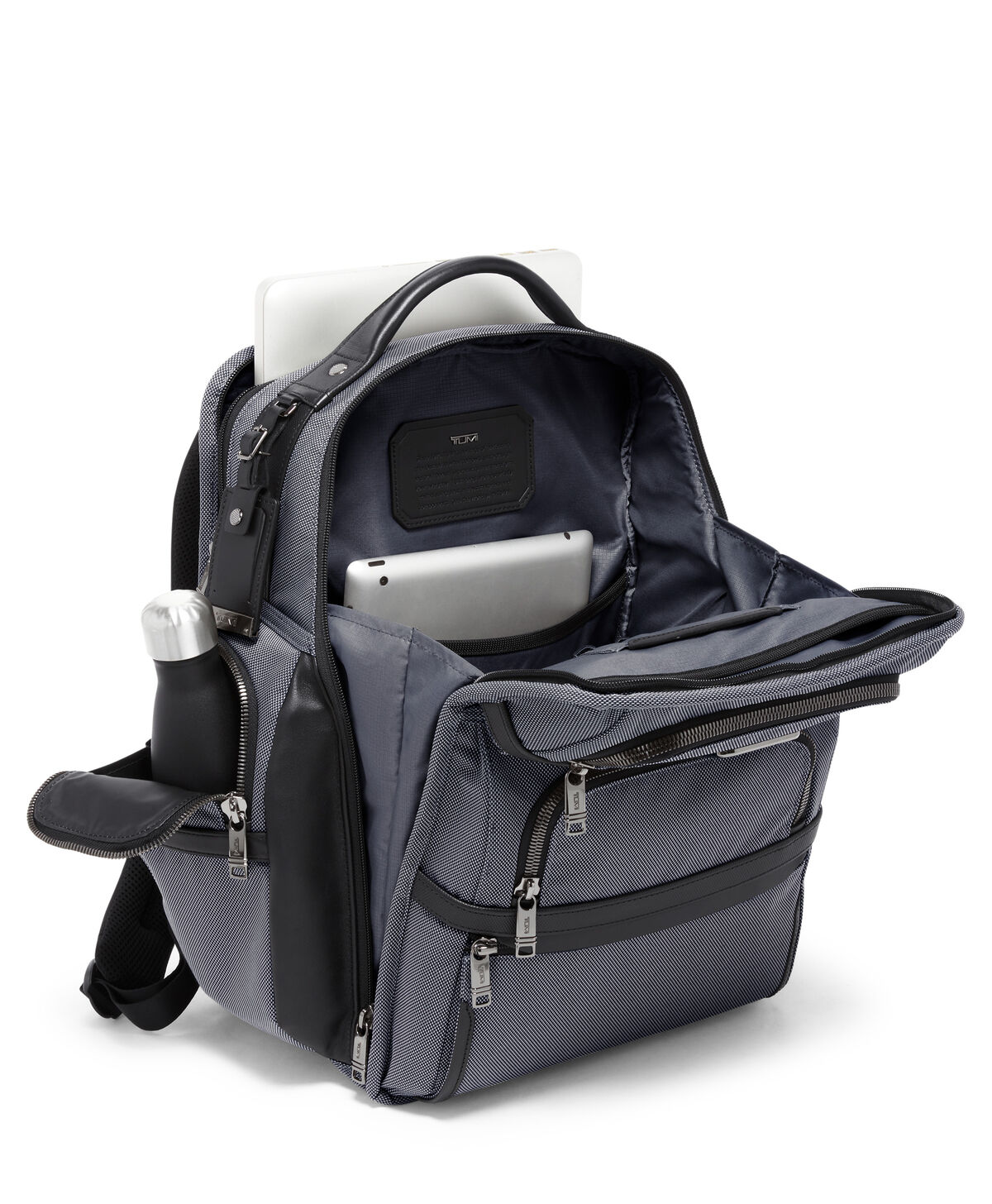 Alpha X TUMI Brief Pack&reg;