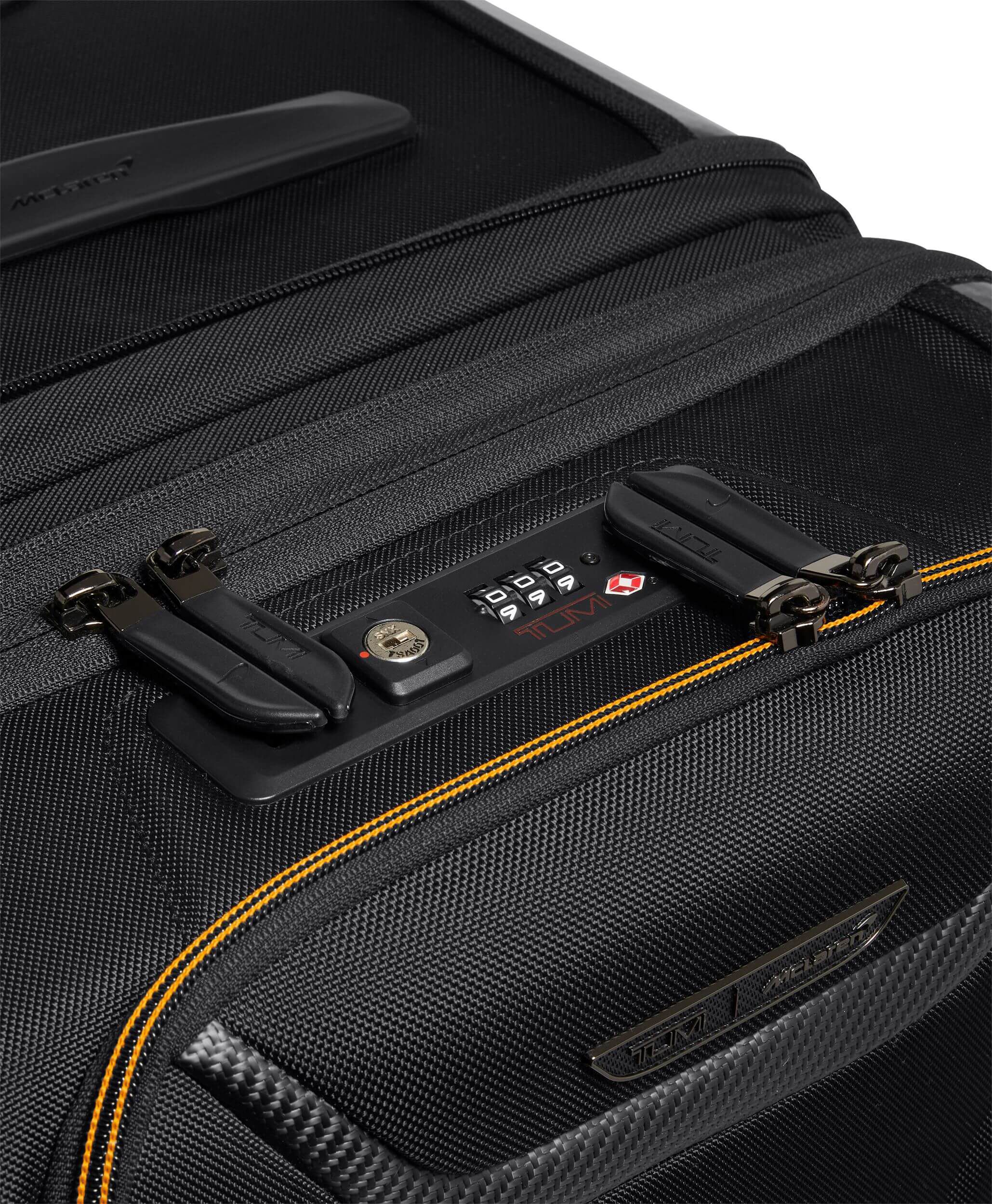 TUMI McLaren Aero Expandable Rolling Trunk 86,5 cm Black