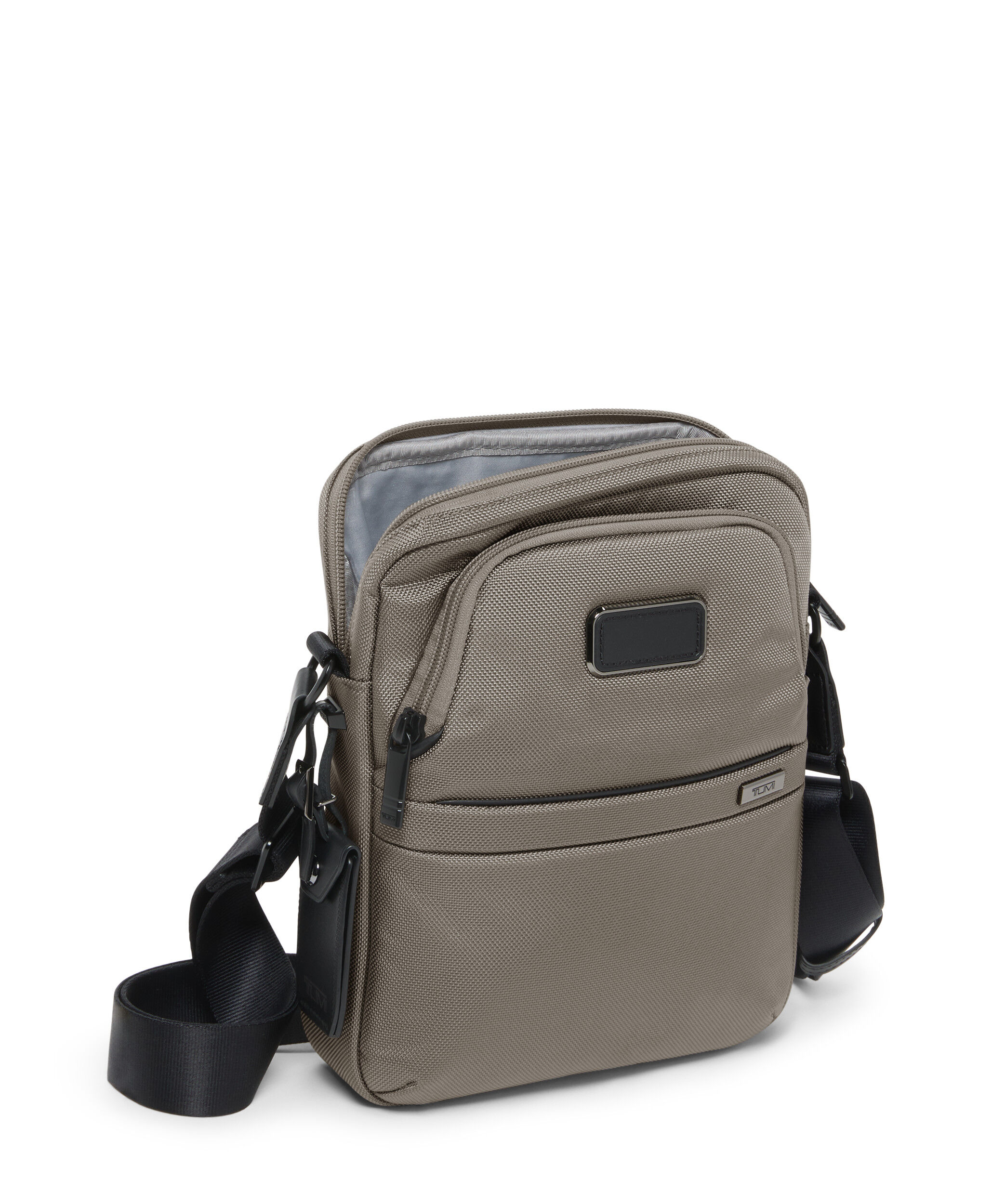 TUMI ブラックナイロンファニーパック NEW Tumi Fremont PHINNEY LARGE Ballistic Nylon 17.75” Backpack