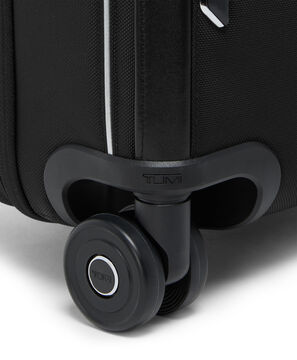 Arriv&eacute; Dual Access Expandable Cabin