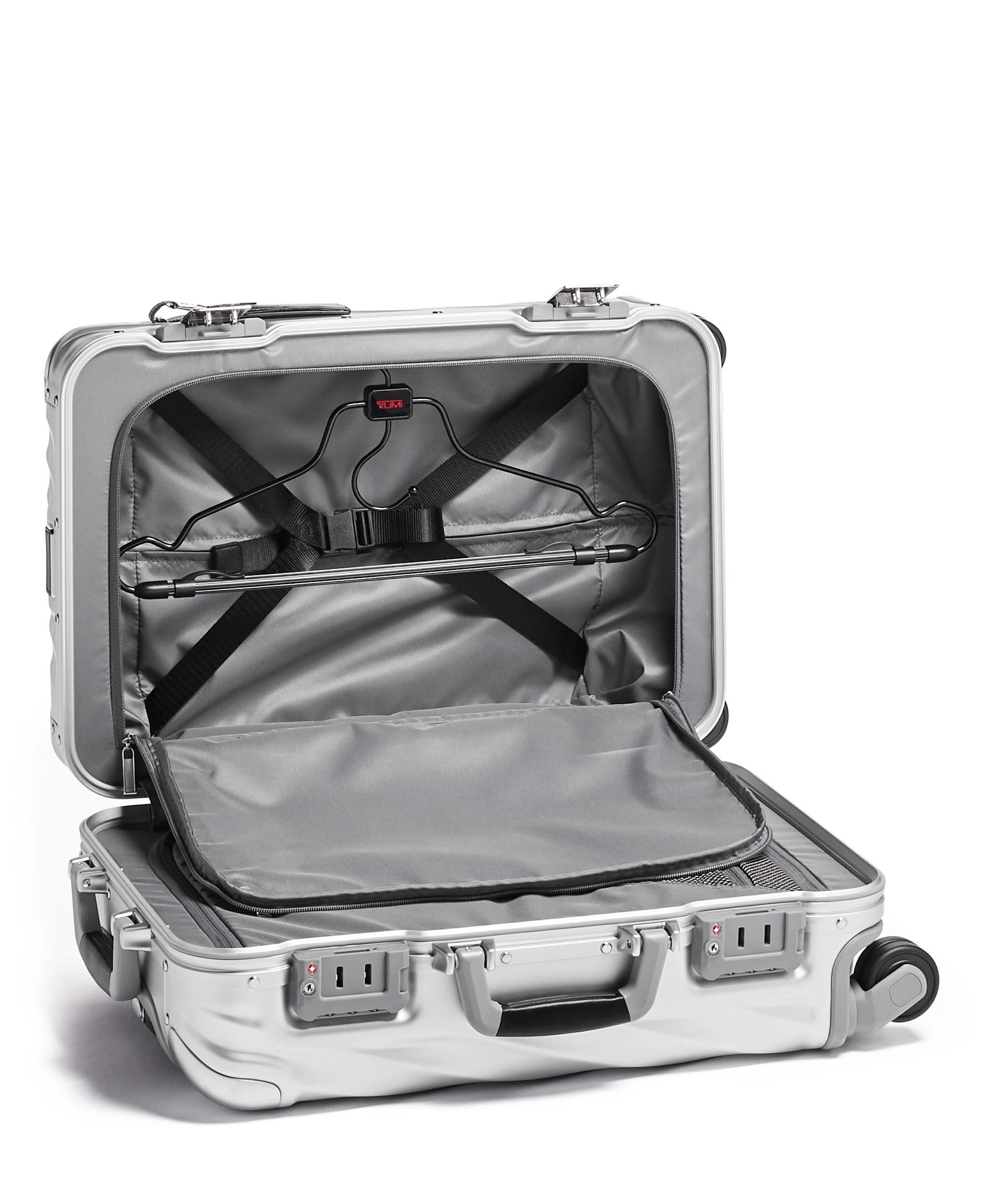 Tumi aluminium 2024 carry on