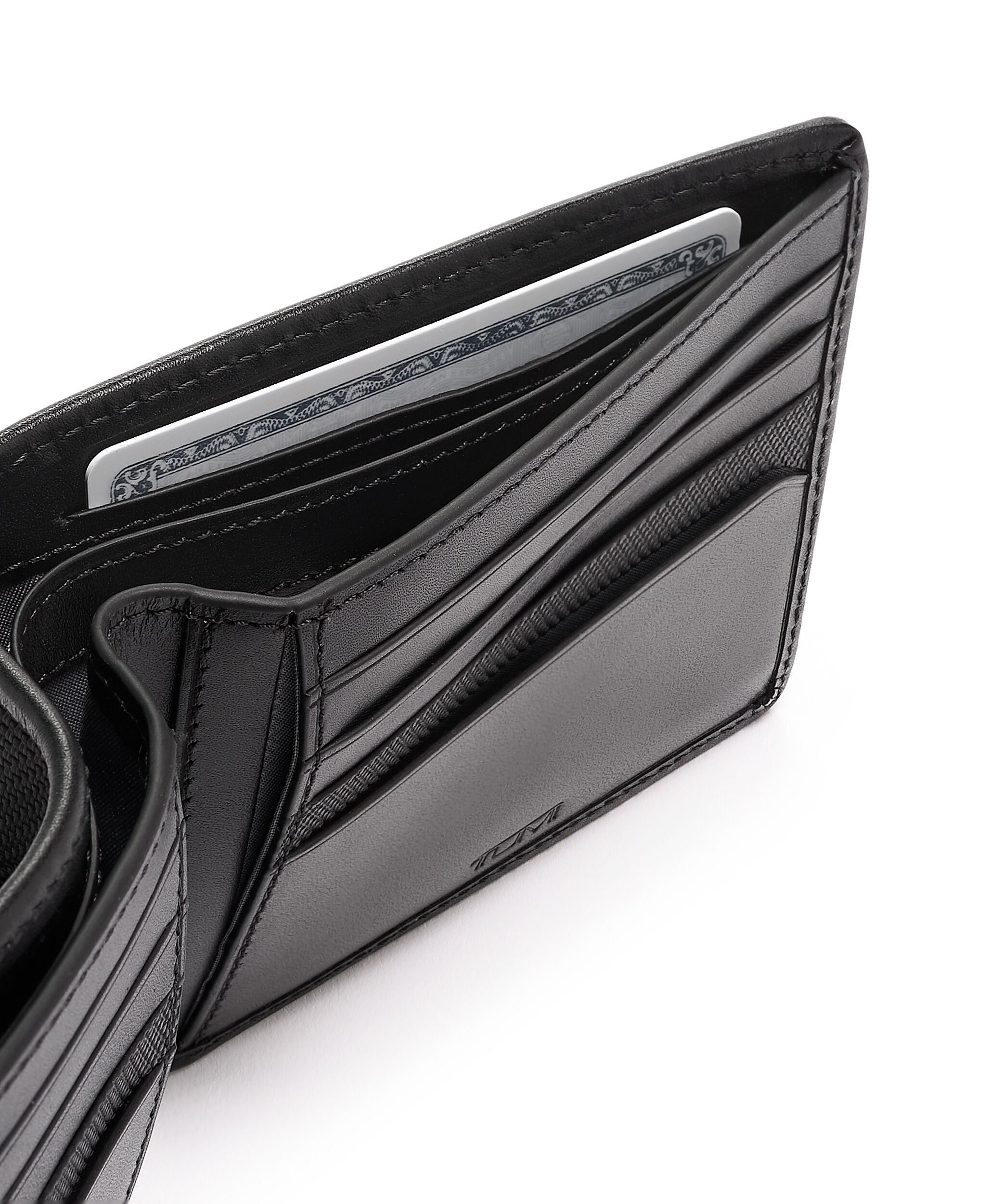 Alpha Wallet Black | TUMI Finland