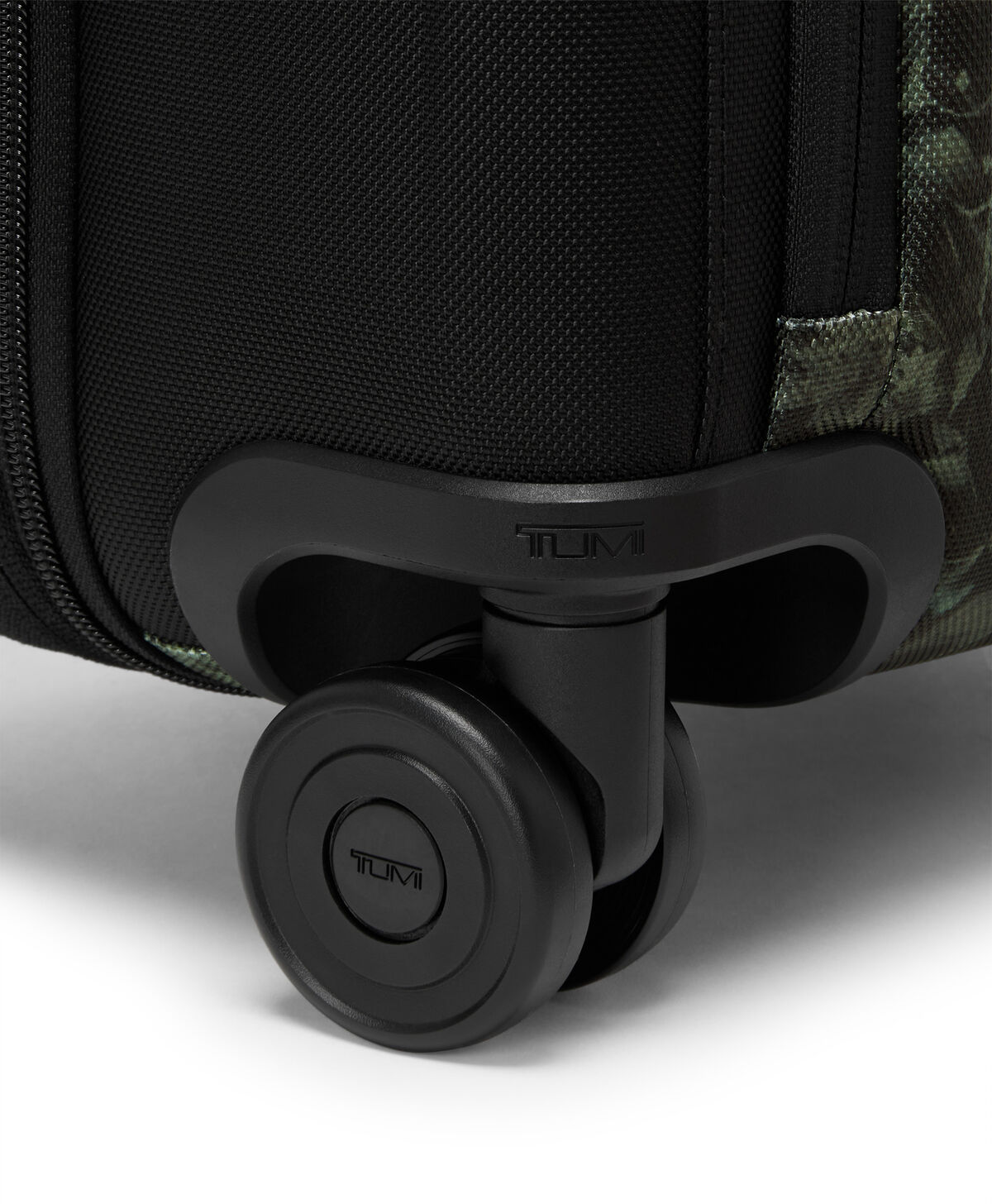 ALPHA Dual Access Expandable Cabin