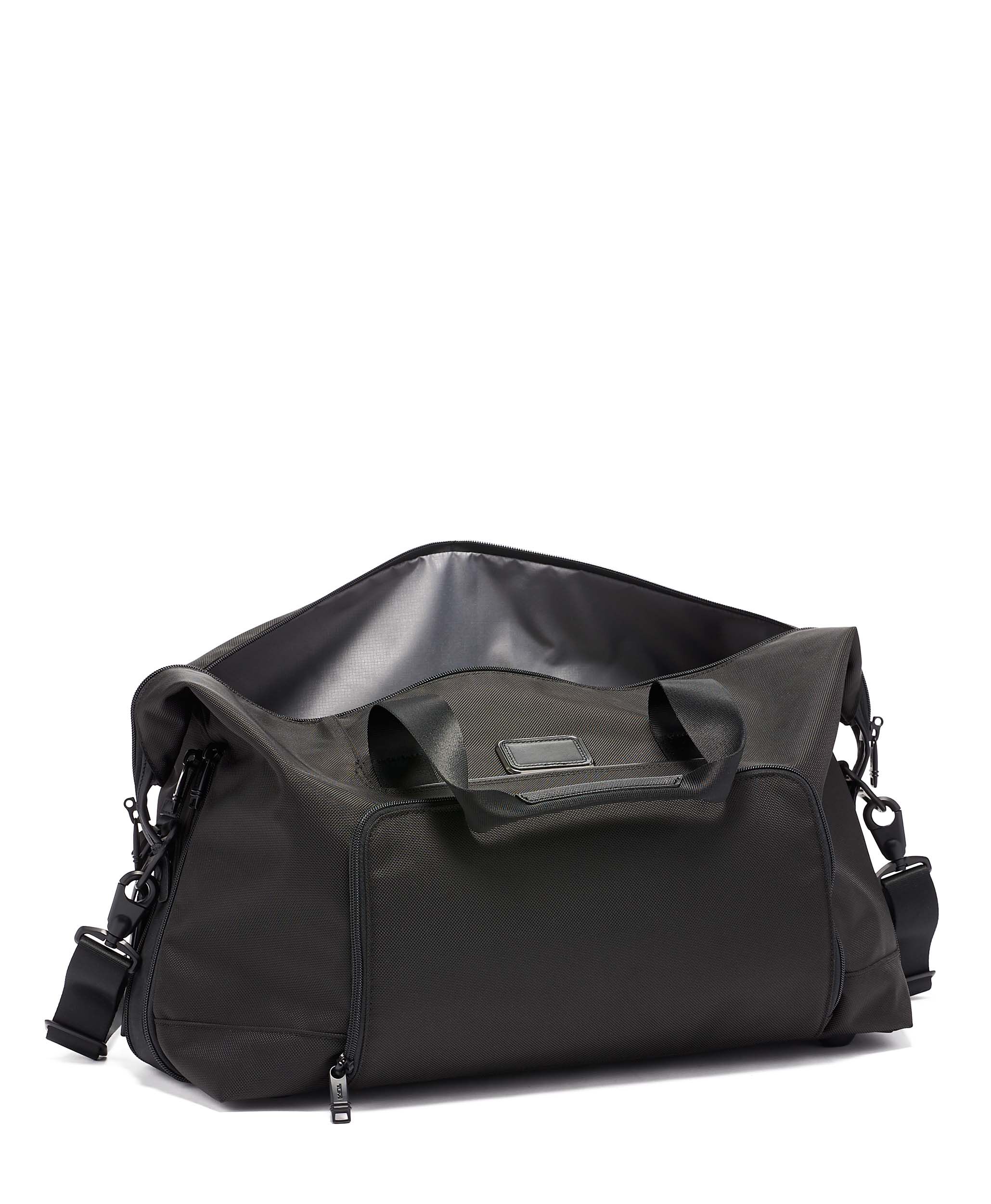 Tumi alpha 2 weekender outlet