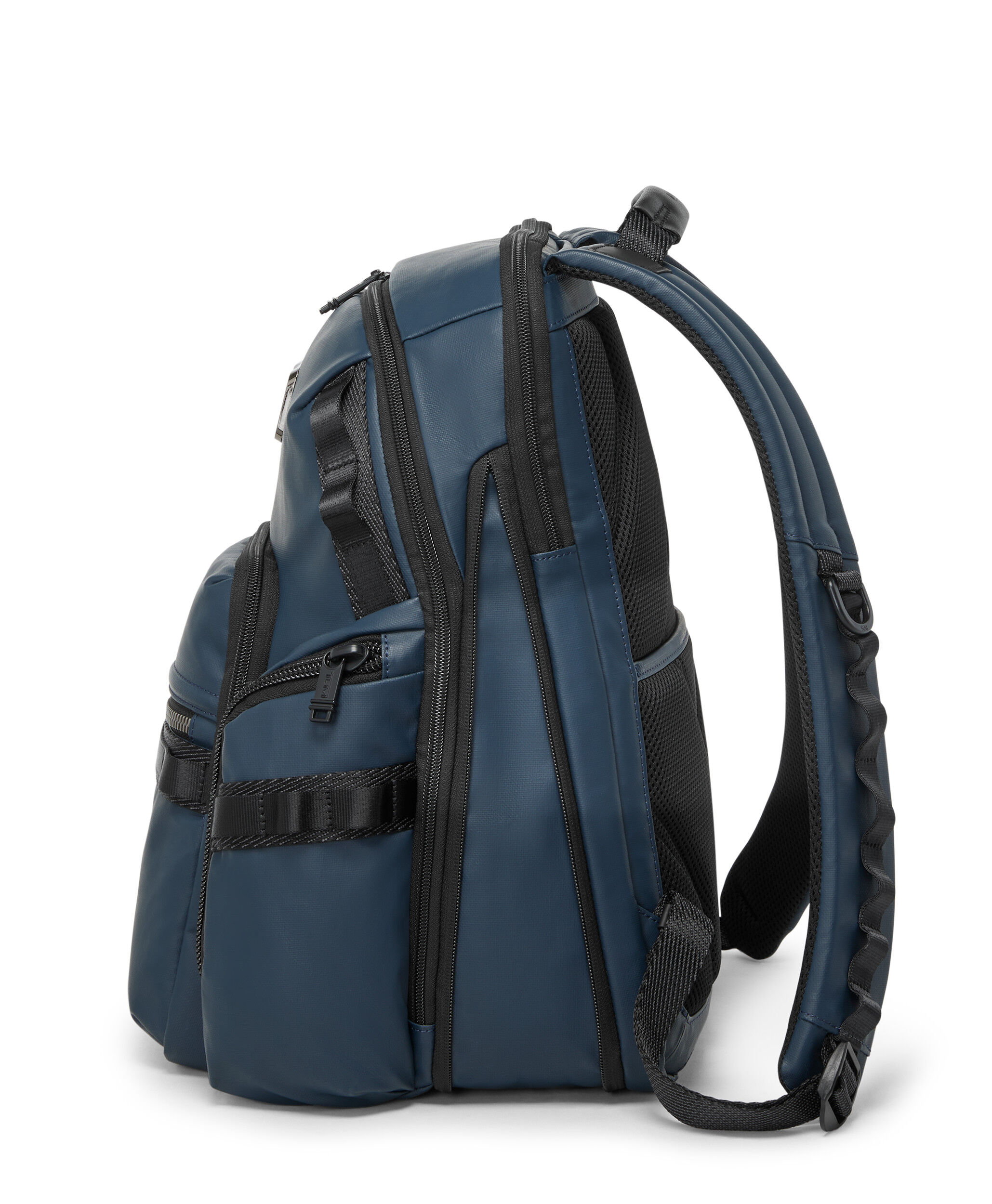 【美品】Tumi Alpha Blavo ランス　ネイビー Alpha Bravo Surveillance Flap Backpack Blue | TUMI Finland