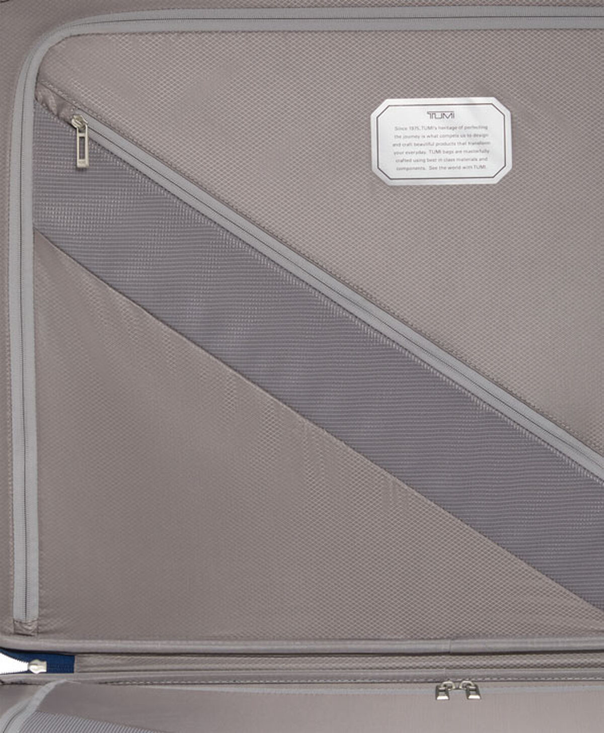 TUMI Extended Trip Checked Luggage 76 cm