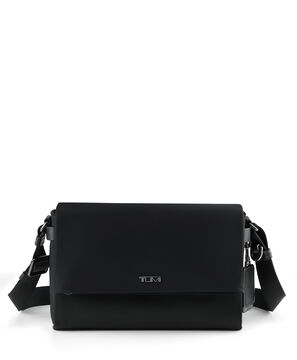 VOYAGEUR Azalea Flap Crossbody
