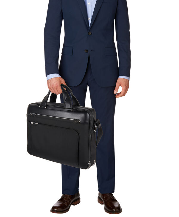 tumi sawyer brief