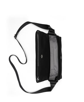 VOYAGEUR Azalea Flap Crossbody