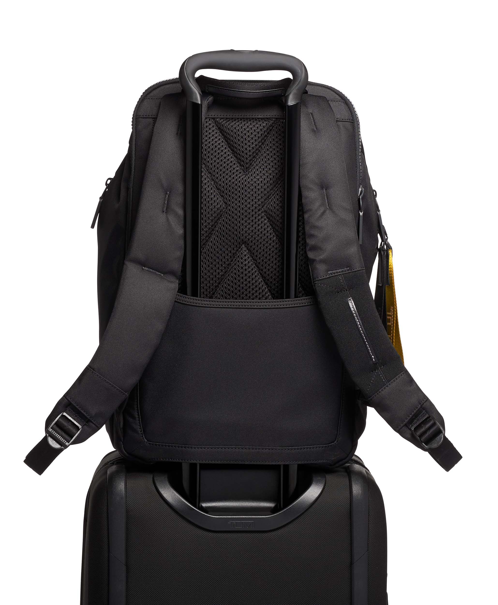 tumi canada backpack