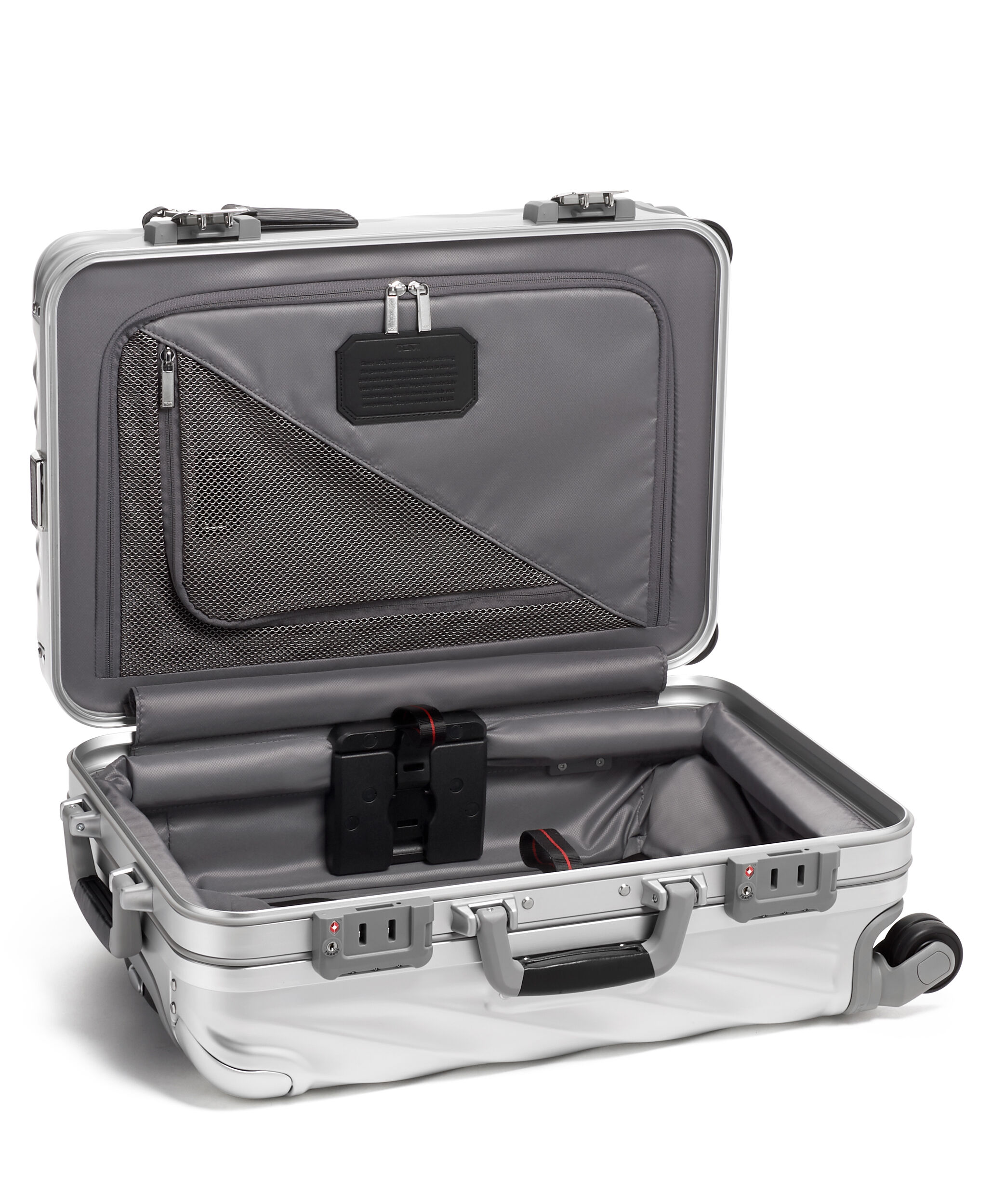 Personalise with Monogram | TUMI