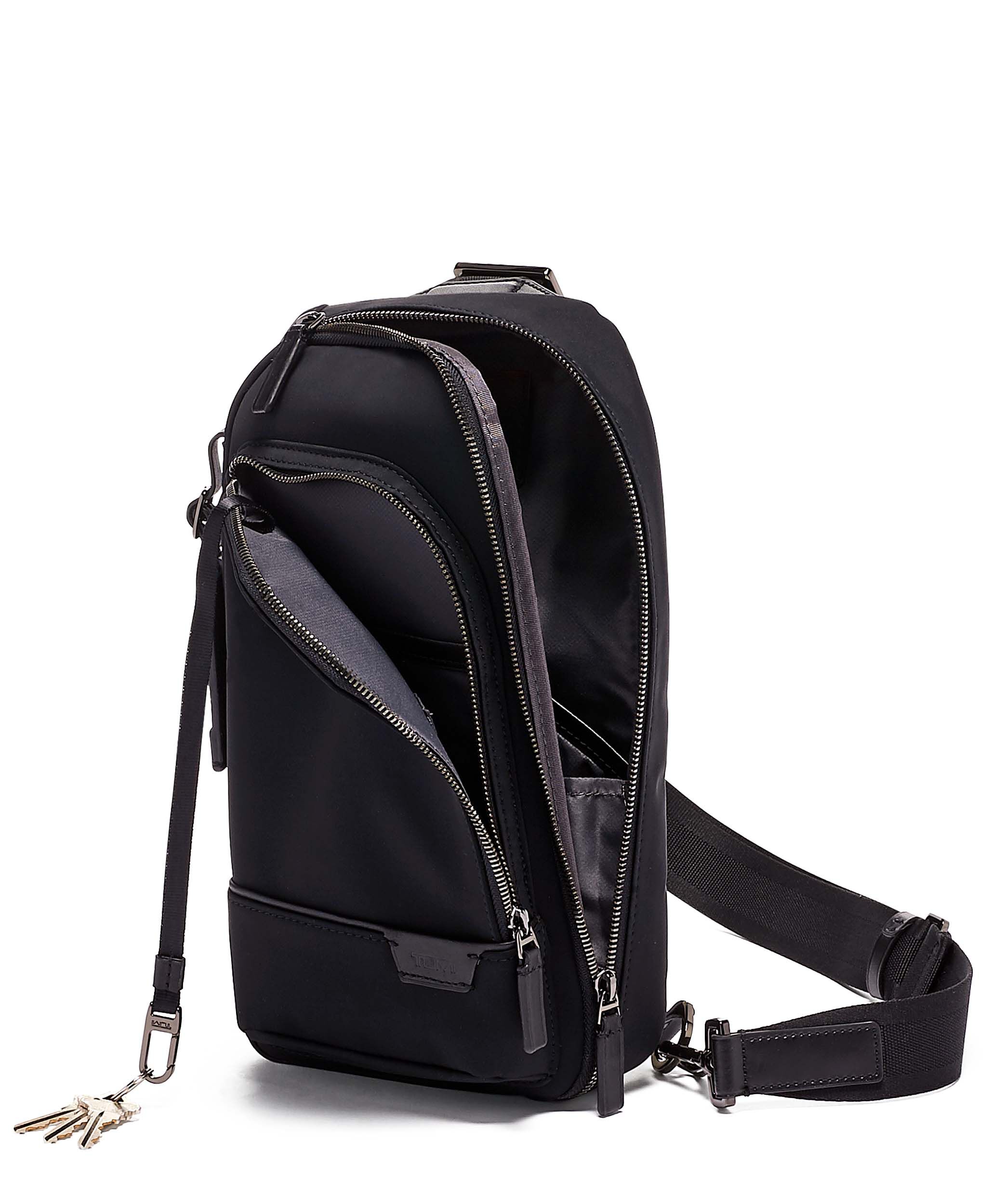 Harrison Gregory Sling Black | TUMI Finland