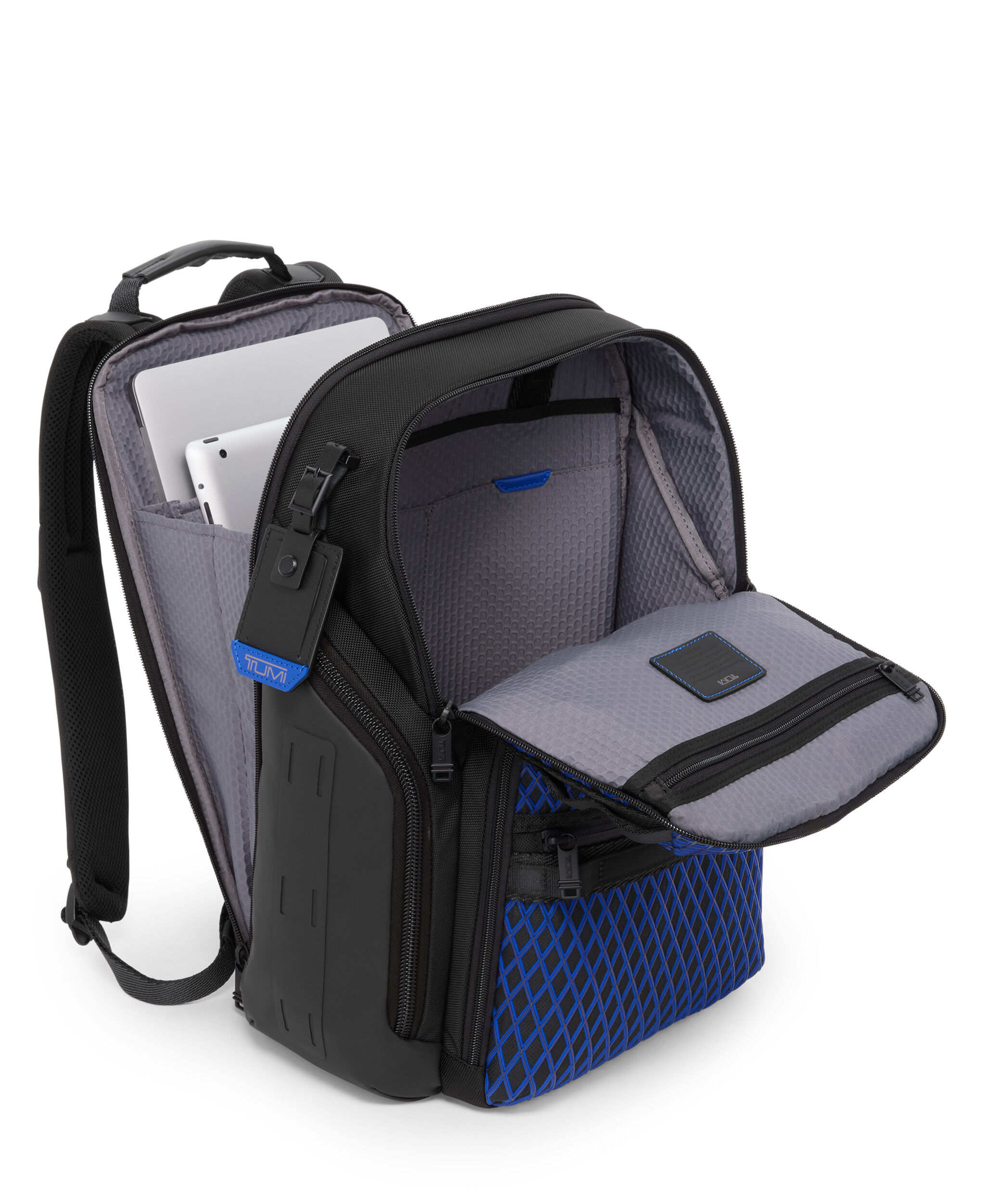 Alpha Bravo Luggage Collection | TUMI