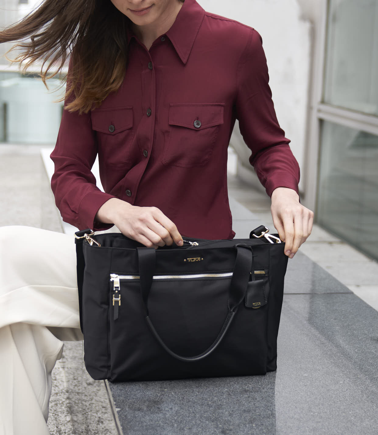 Tumi m tote voyageur clearance