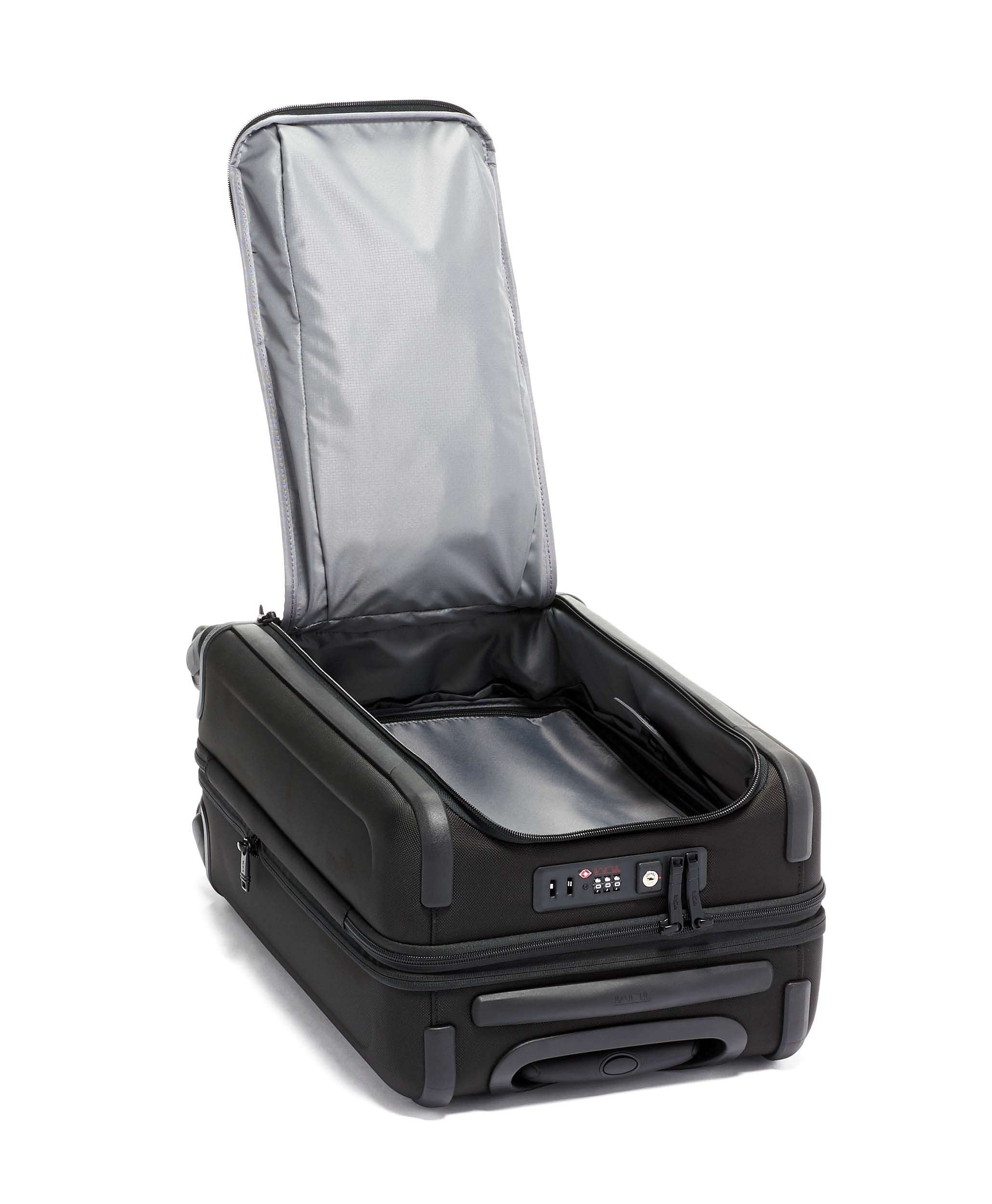 Tumi alpha top 3 international