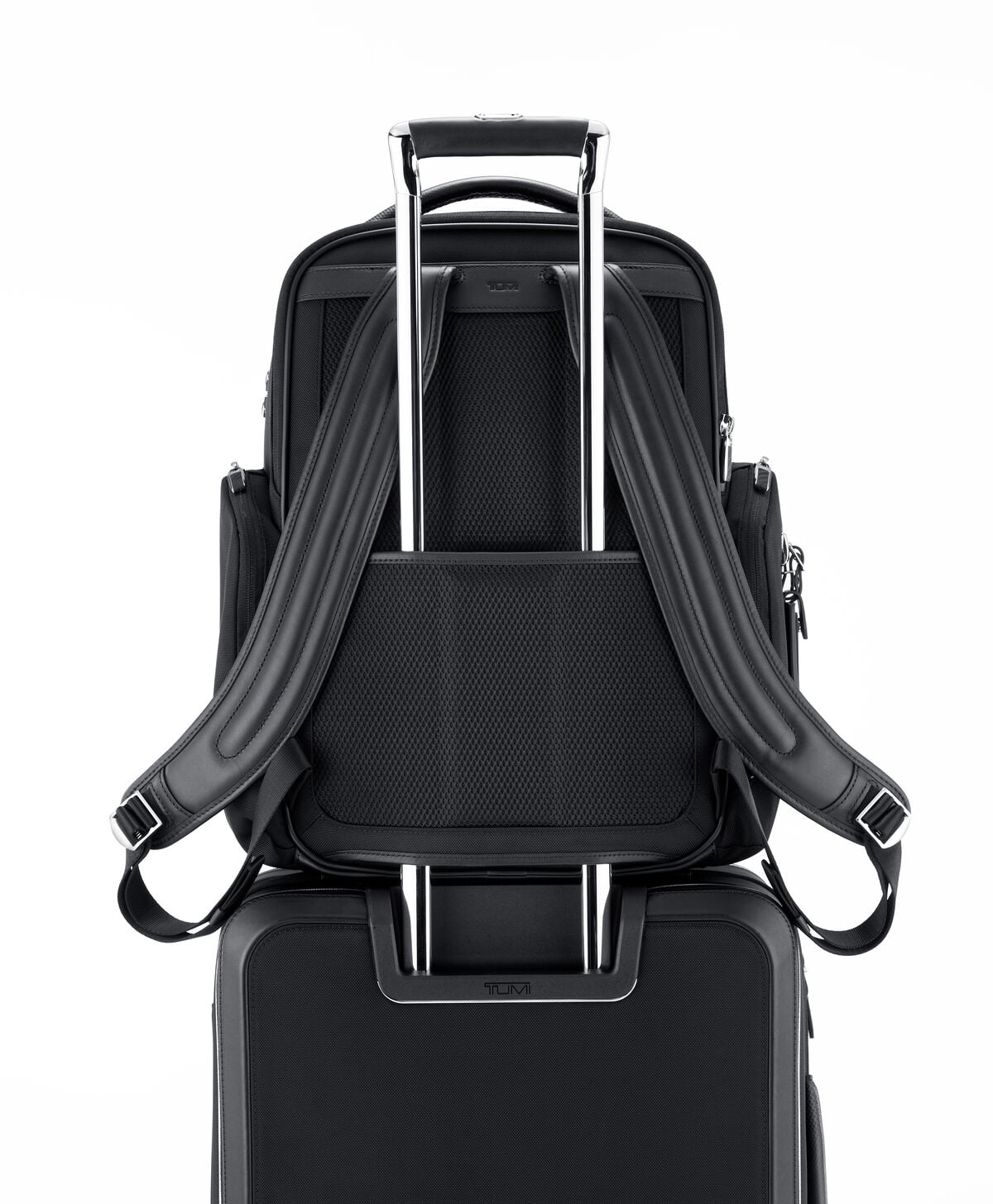 Arriv&eacute; Barker Large Backpack