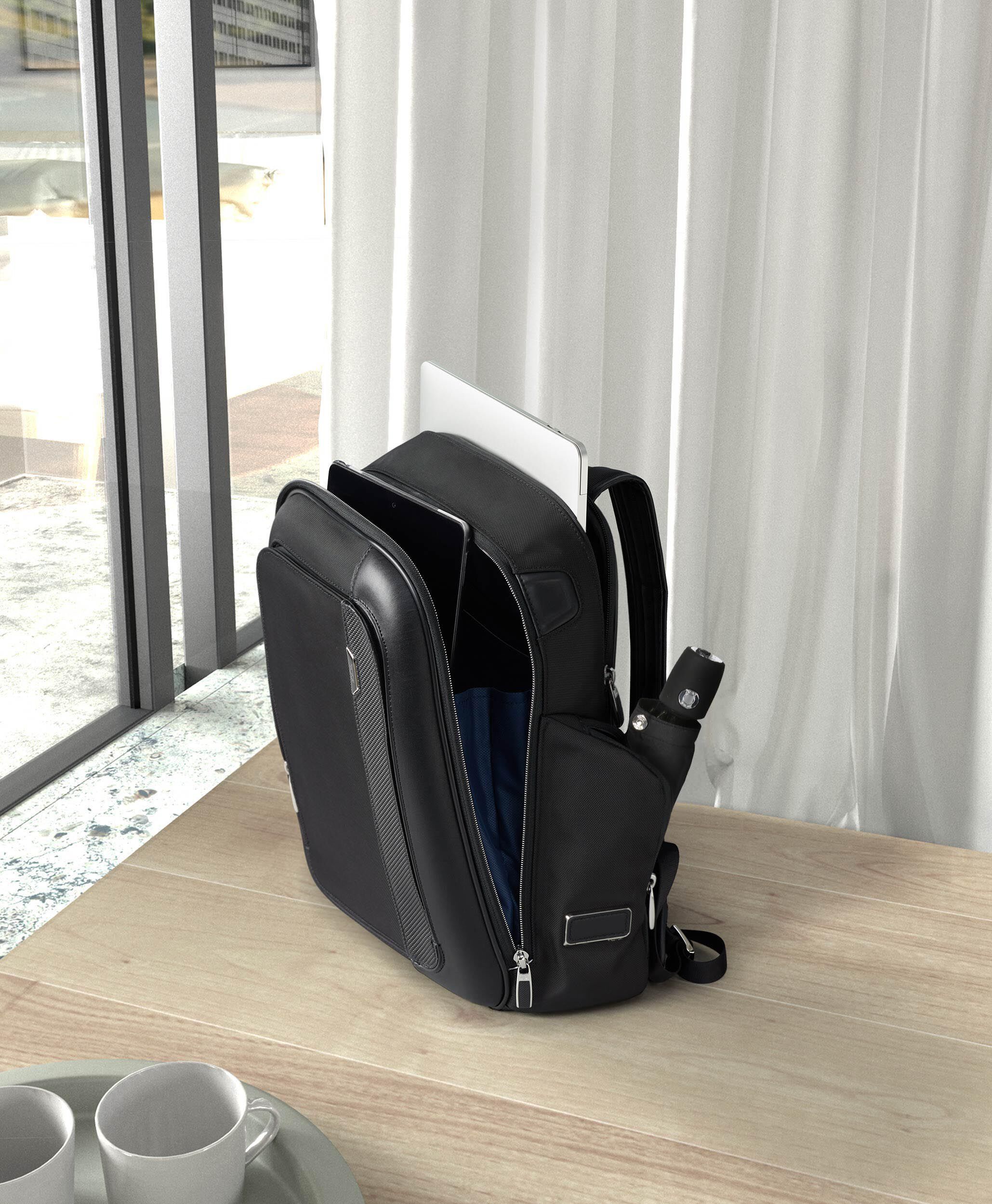 Arrive Collection TUMI
