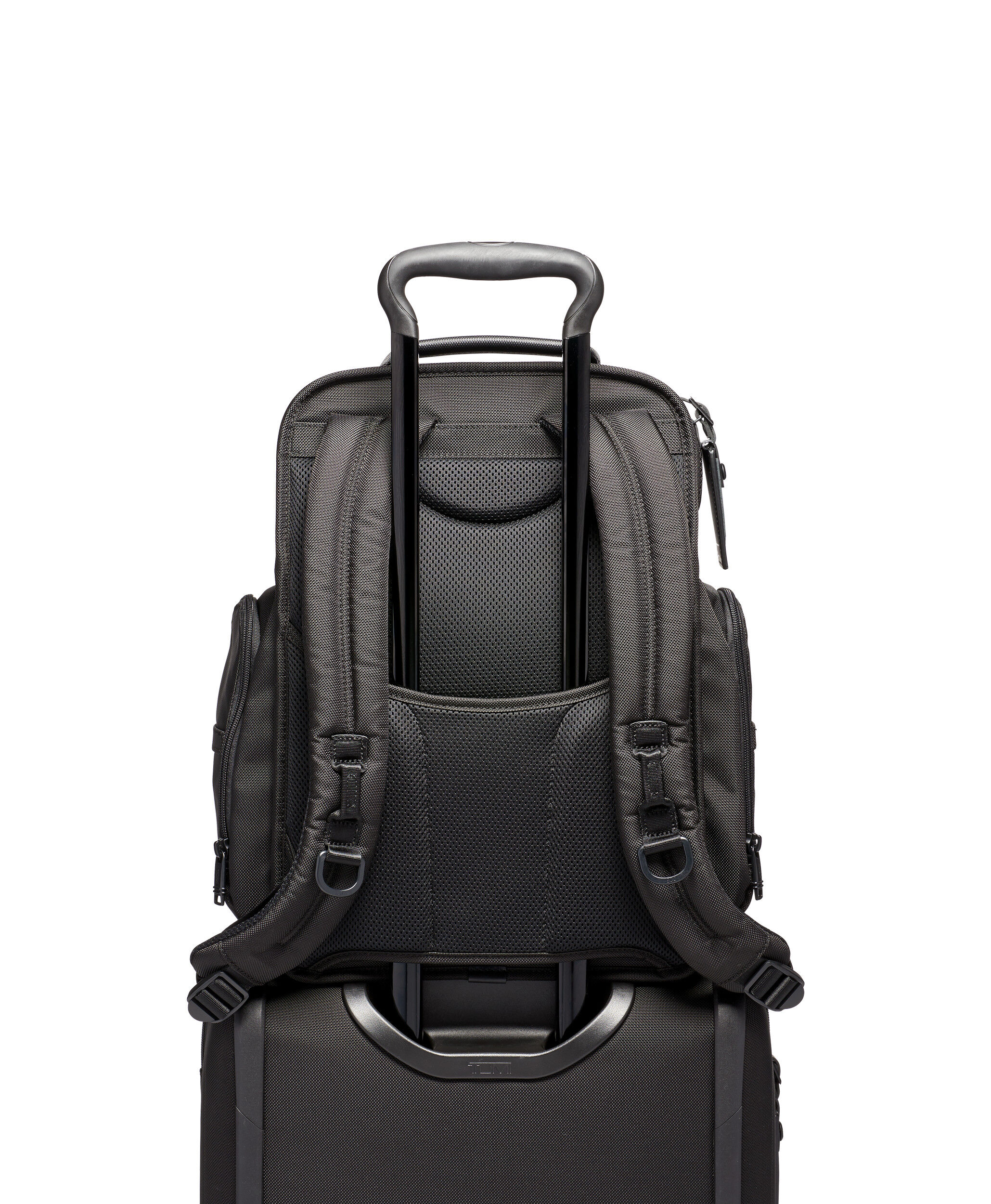 Alpha 3 Brief Pack Black | TUMI Finland