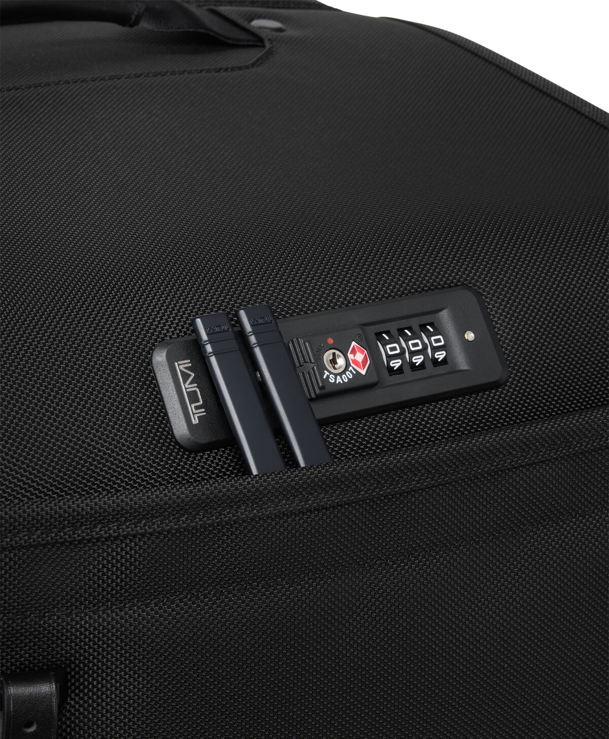 ALPHA Large 2-Wheeled Duffel